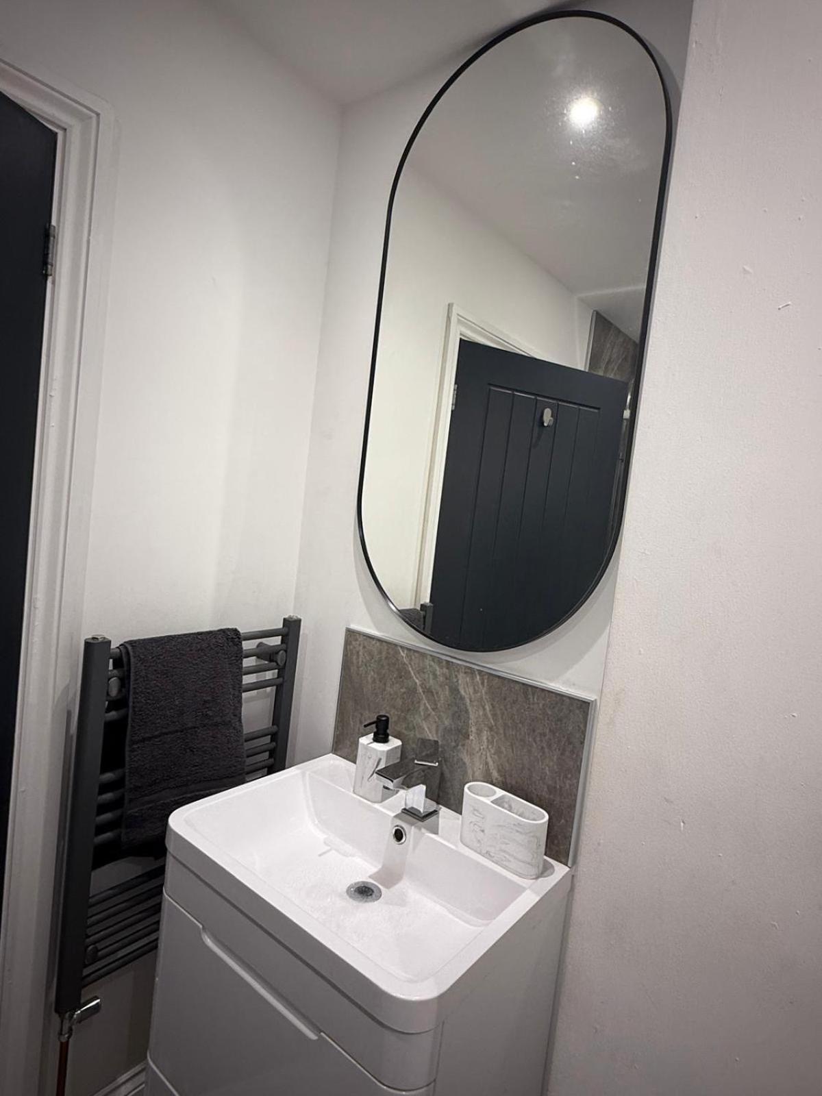 Seaside Studio Apartment Weston-super-Mare Buitenkant foto